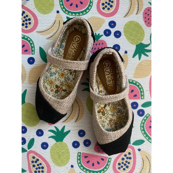 Shoes of Souls Size 4 Tweed Toddler Shose - Picture 2 of 8